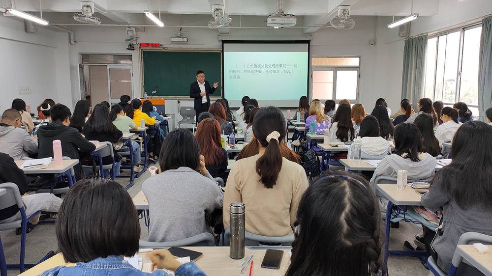 惠州市惠城区尚书实验学校总校校长李良永来院作讲座