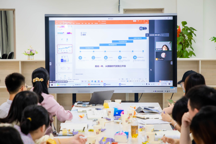 【“案”开思路】我校举办第十五期辅导员沙龙暨易班网络育人平台建设研讨会