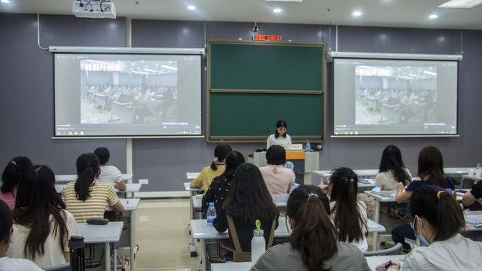 文学与传媒学院：2022年省 “新强师工程”粤东西北教师轮训项目小学语文骨干教师培训班集中面训圆满结束